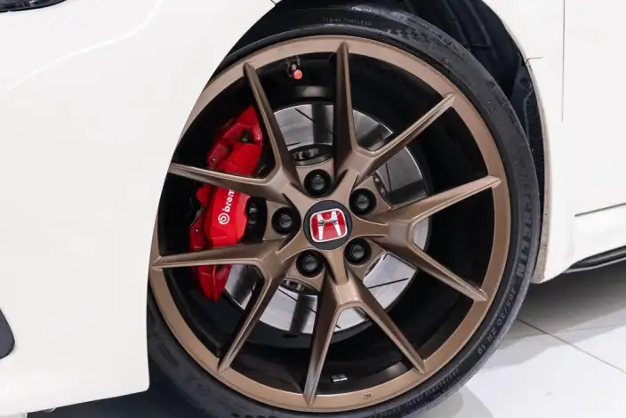 Honda Civic Imported 2023 Model 420TURBO TYPE R – фото 10