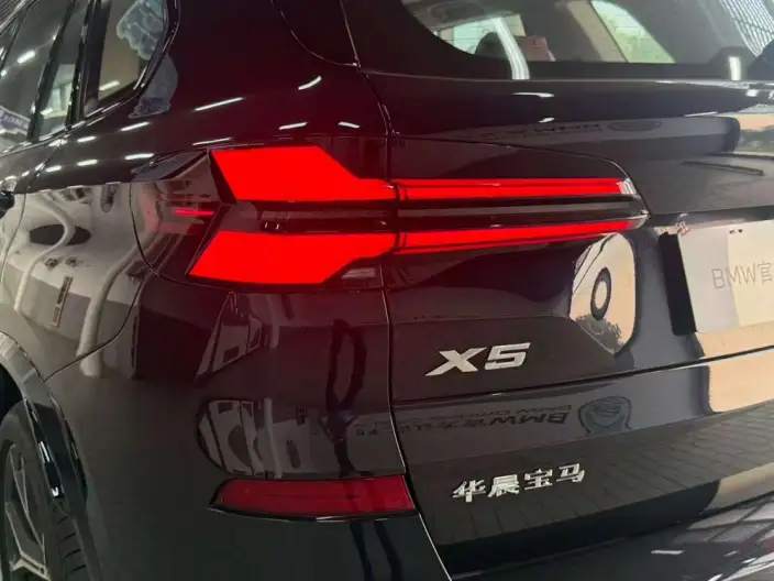 BMW X5 2025 Model xDrive30Li M Sports Night Set – фото 6