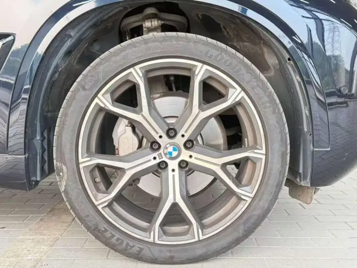 BMW X5 2025 Model xDrive30Li M Sports Night Set – фото 9
