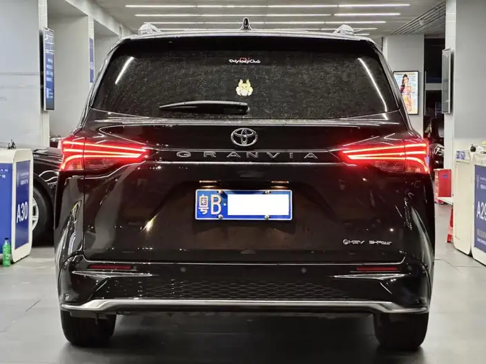 Granvia 2024 Model Intelligent Hybrid 2.5L 4WD Noble PLUS Edition