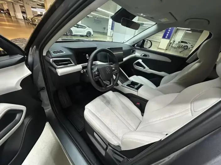 Yuan UP 2025 Model Smart Driving Edition 401KM Vitality Edition – фото 8