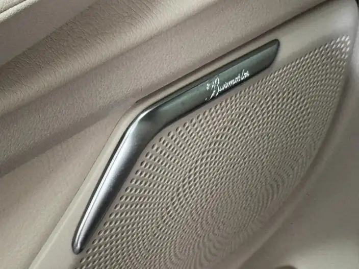 Mercedes-Benz V-Class 2021 Model V 260 L Long wheelbase Deluxe Edition – фото 4