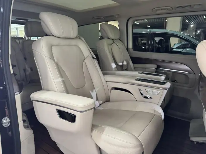 Mercedes-Benz V-Class 2021 Model V 260 L Long wheelbase Deluxe Edition – фото 10