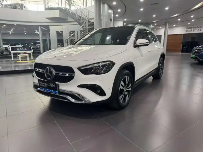 Mercedes-Benz GLA 2023 Model Facelift GLA 200 – фото 1