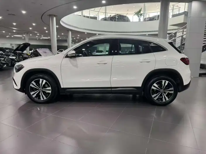 Mercedes-Benz GLA 2023 Model Facelift GLA 200 – фото 4