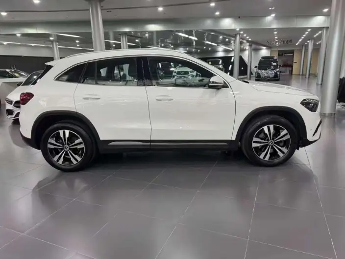Mercedes-Benz GLA 2023 Model Facelift GLA 200 – фото 8