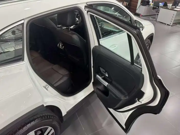 Mercedes-Benz GLA 2023 Model Facelift GLA 200 – фото 9