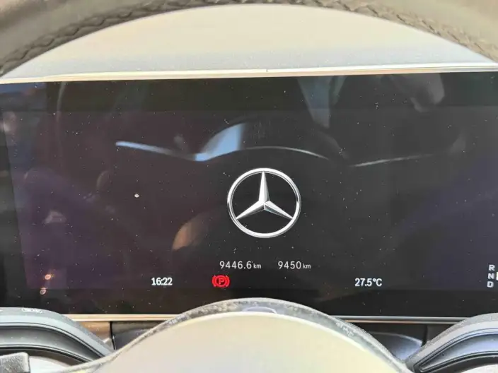 Mercedes-Benz V-Class 2024 Model V 300 Pilot Edition – фото 6
