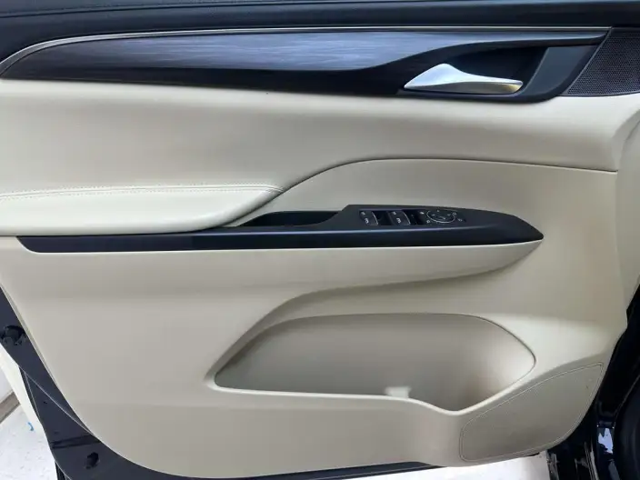 Buick GL8 2023 Model ES Luzun 2.0T Luxury Model – фото 7