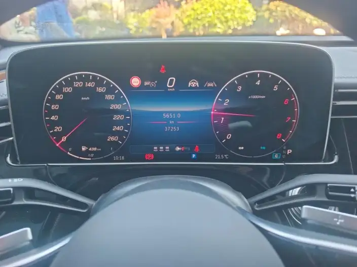 Mercedes-Benz E-Class 2024 Model E 300 L Luxury Model sedan – фото 6