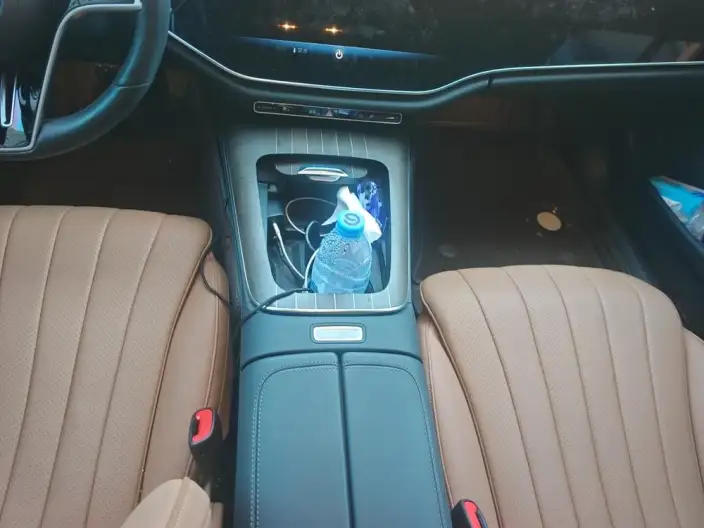 Mercedes-Benz E-Class 2024 Model E 300 L Luxury Model sedan – фото 9