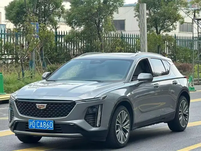 Cadillac GT4 2023 Model 25T Luxury Model – фото 1