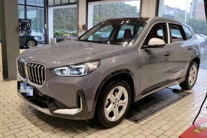 BMW X1 2023 Model sDrive20Li X Design Set – фото 1