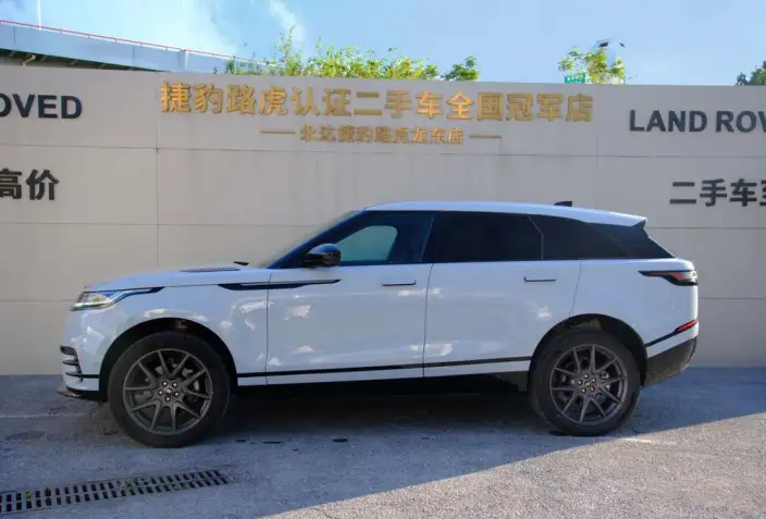 Range Rover Velar 2025 Model Dynamic SE – фото 4