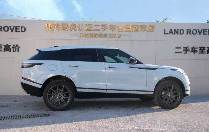 Range Rover Velar 2025 Model Dynamic SE – фото 8