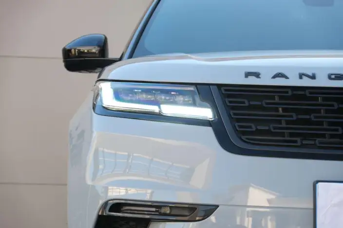 Range Rover Velar 2025 Model Dynamic SE – фото 9