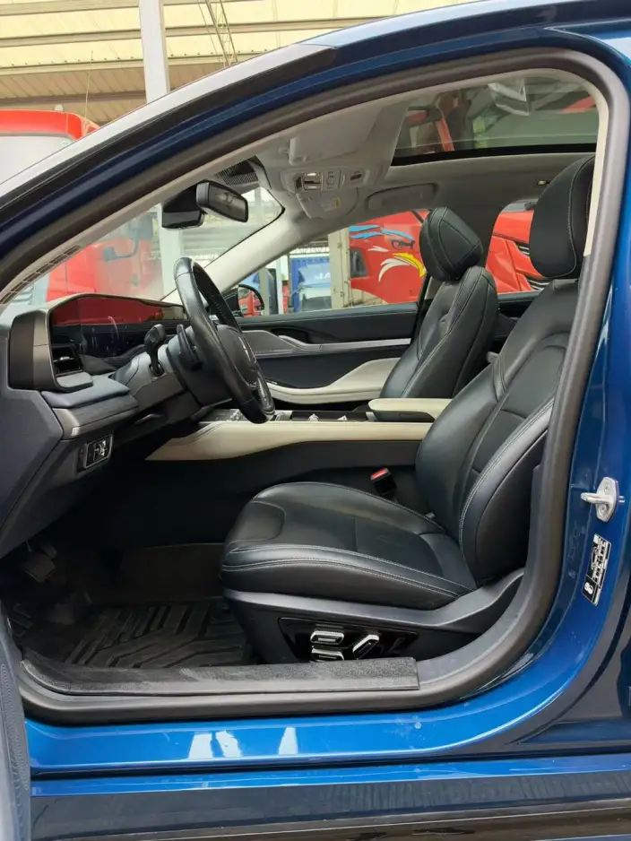 Lincoln Z 2022 Model Facelift i Cool Exclusive Edition – фото 9