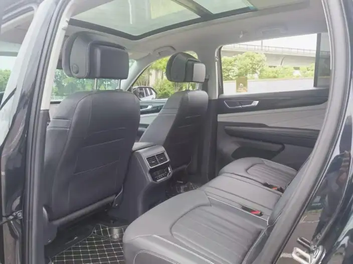 Volkswagen Teramont 2023 Model 530 V6 4WD Respect Deluxe Edition – фото 8