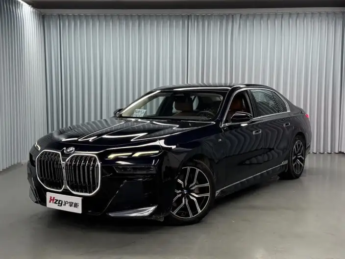 BMW i7 2023 Model eDrive50L Leading Model M Sports Set – фото 1