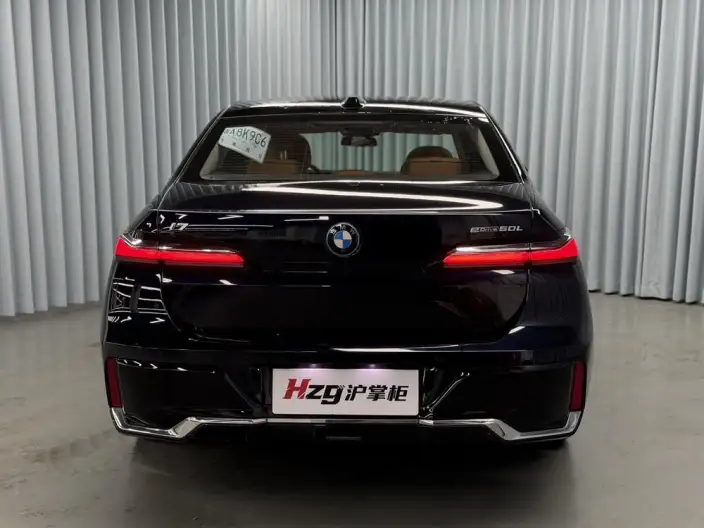 BMW i7 2023 Model eDrive50L Leading Model M Sports Set – фото 3