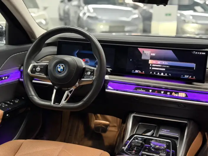 BMW i7 2023 Model eDrive50L Leading Model M Sports Set – фото 7