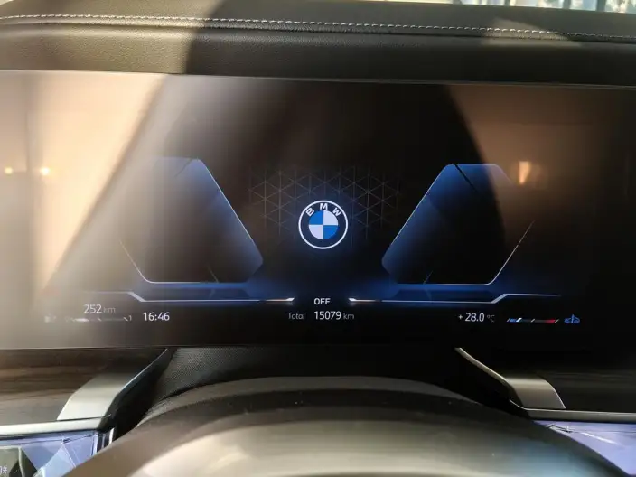 BMW 7 Series 2023 Model 735Li Luxury Set – фото 7