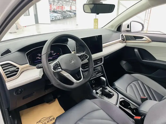 Volkswagen Tharu 2023 Model 300TSI 2WD Moonlight Edition – фото 8