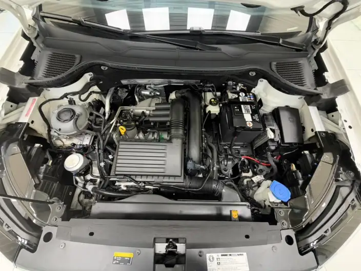 Volkswagen Tharu 2022 Model 280TSI 2WD Deluxe Edition – фото 7