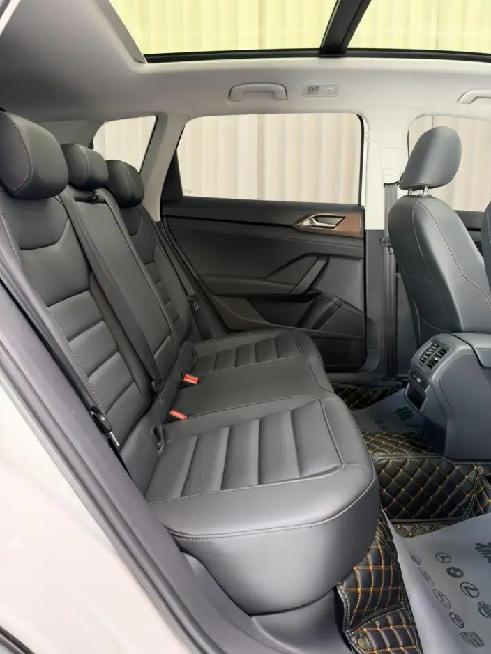 Volkswagen Tharu 2022 Model 280TSI 2WD Deluxe Edition – фото 9