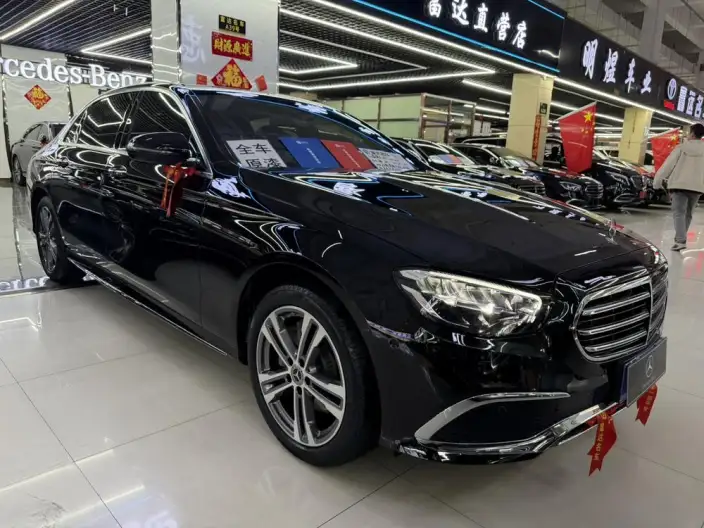 Mercedes-Benz E-Class 2023 Model E 260 L 4MATIC sedan – фото 3
