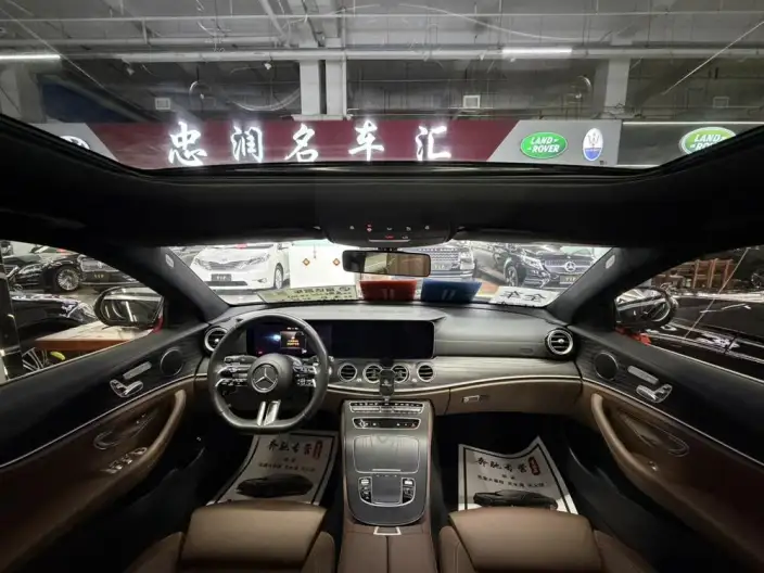 Mercedes-Benz E-Class 2023 Model E 260 L 4MATIC sedan – фото 8