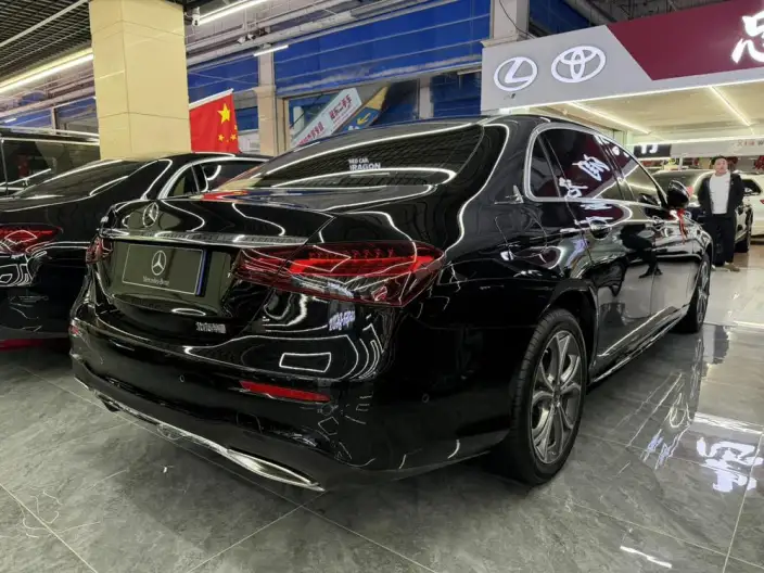 Mercedes-Benz E-Class 2022 Model E 300 L Fashion Model sedan – фото 6