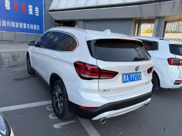 BMW X1 2022 Model sDrive25Li Leading Model – фото 4