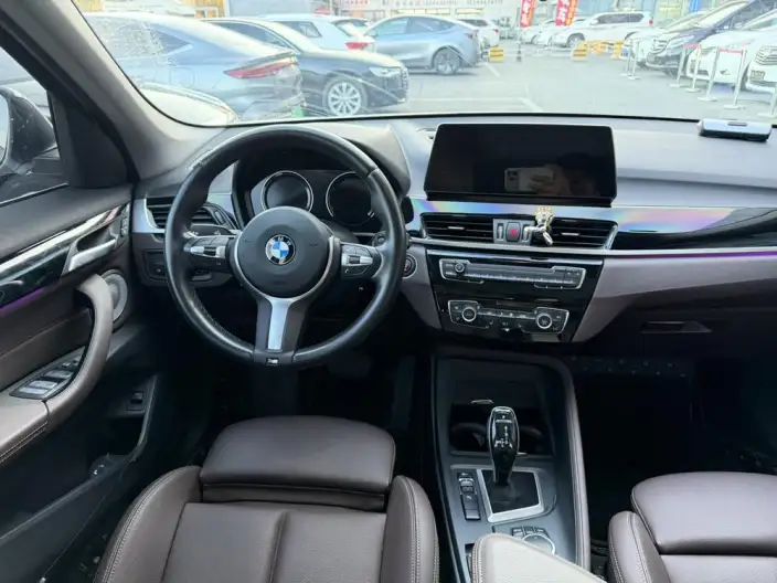 BMW X1 2022 Model sDrive25Li Leading Model – фото 7