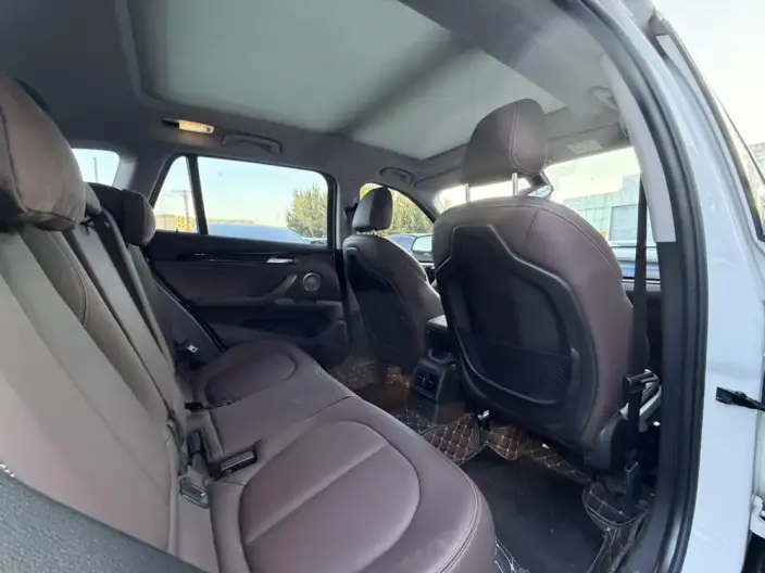 BMW X1 2022 Model sDrive25Li Leading Model – фото 9