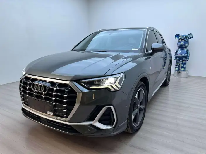 AUDI Q3 2023 Model 35 TFSI Fashion Dynamic Model