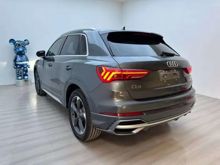 AUDI Q3 2023 Model 35 TFSI Fashion Dynamic Model