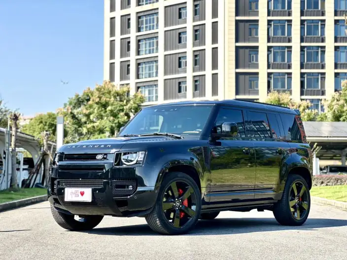 Land Rover Defender 2024 Model 110 3.0T P400 X-Dynamic HSE – фото 1