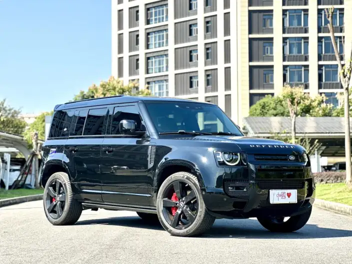 Land Rover Defender 2024 Model 110 3.0T P400 X-Dynamic HSE – фото 3