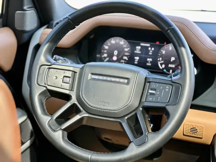Land Rover Defender 2024 Model 110 3.0T P400 X-Dynamic HSE – фото 10