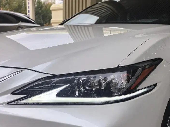 Lexus ES 2021 Model 200 Superior Edition – фото 5