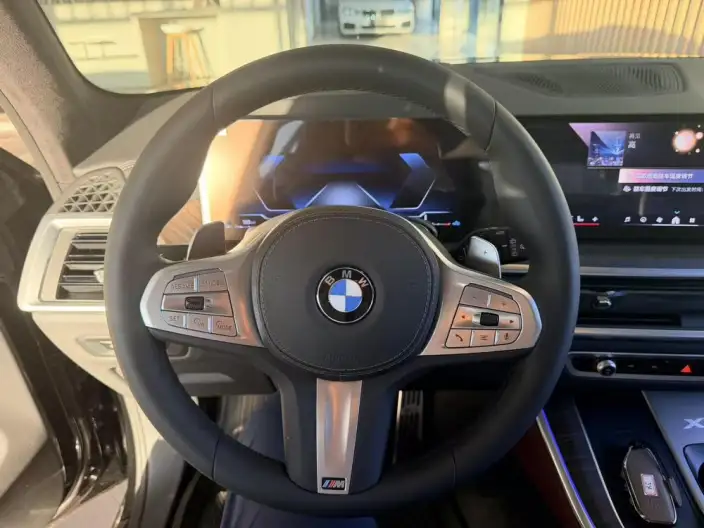 BMW X5 2023 Model xDrive40Li M Sports Set – фото 8