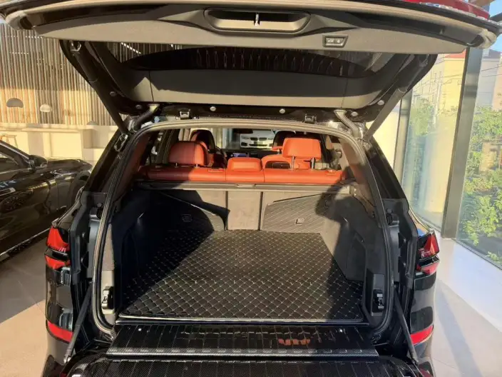 BMW X5 2023 Model xDrive40Li M Sports Set – фото 10
