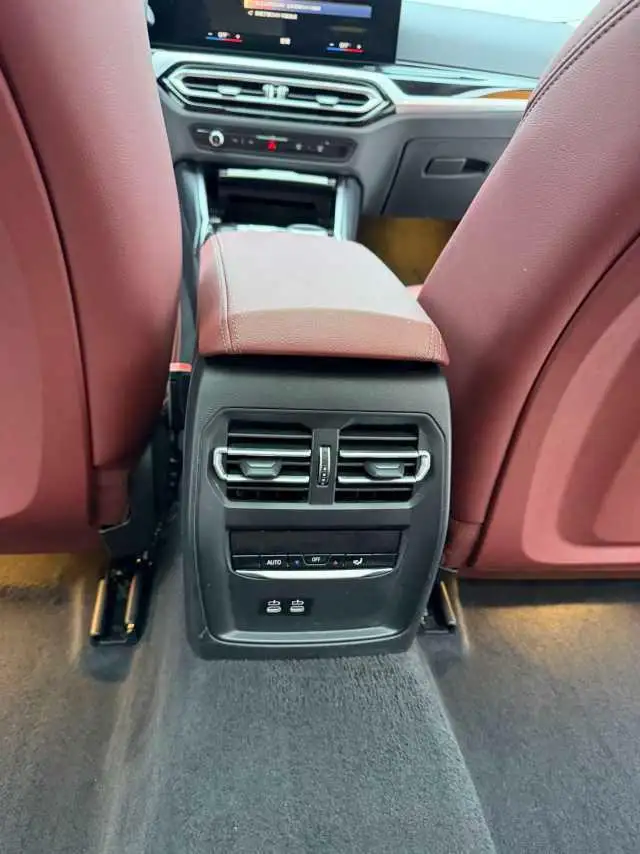 BMW 3 Series 2023 Model 320Li M Sports Set – фото 10