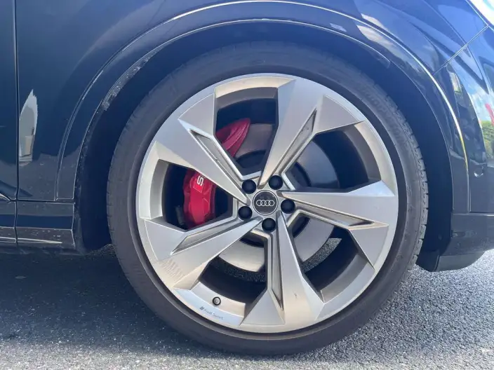 AUDI SQ7 2024 Model 4.0 TFSI – фото 9