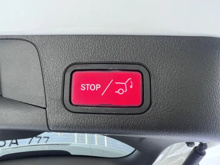 Mercedes-Benz GLB 2022 Model Facelift GLB 180 Dynamic Model – фото 10