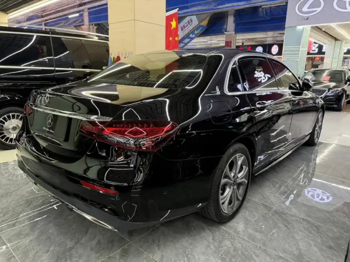 Mercedes-Benz E-Class 2023 Model E 300 L Fashion Model sedan – фото 6