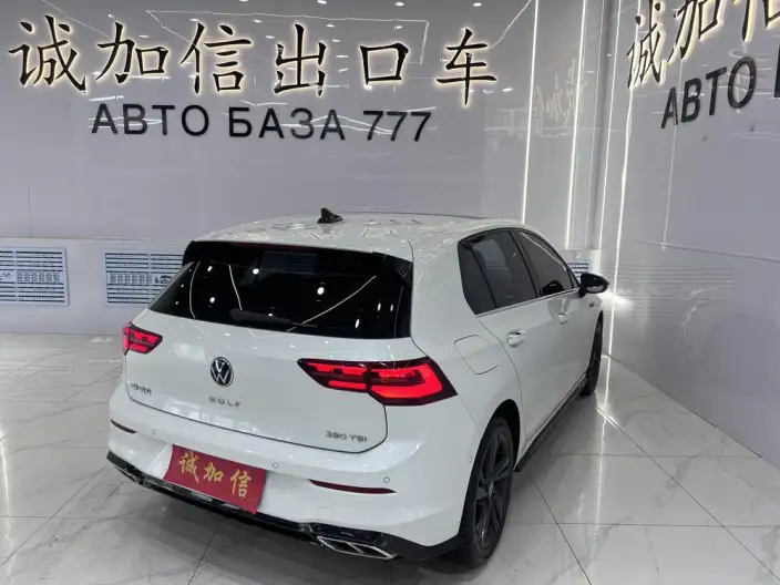 Volkswagen Golf 2023 Model 280TSI DSG R-Line Lite – фото 6