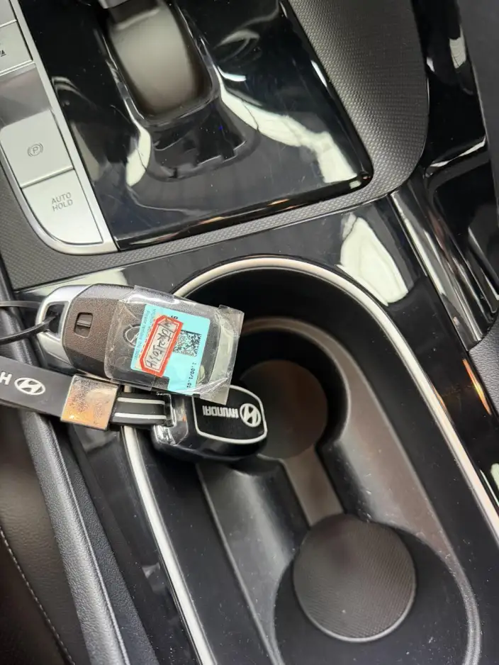 Hyundai Ioniq 2022 Model 1.5L CVT LUX Premium Edition – фото 9