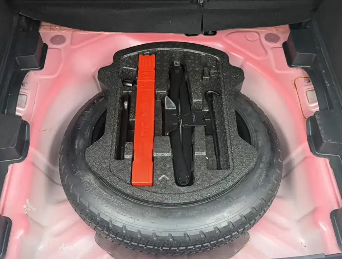 Geely Binyue 2021 Model 240T DCT Diamond Edition – фото 10
